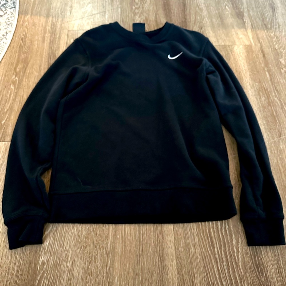 Men’s medium Nike black crew neck sweatshirt